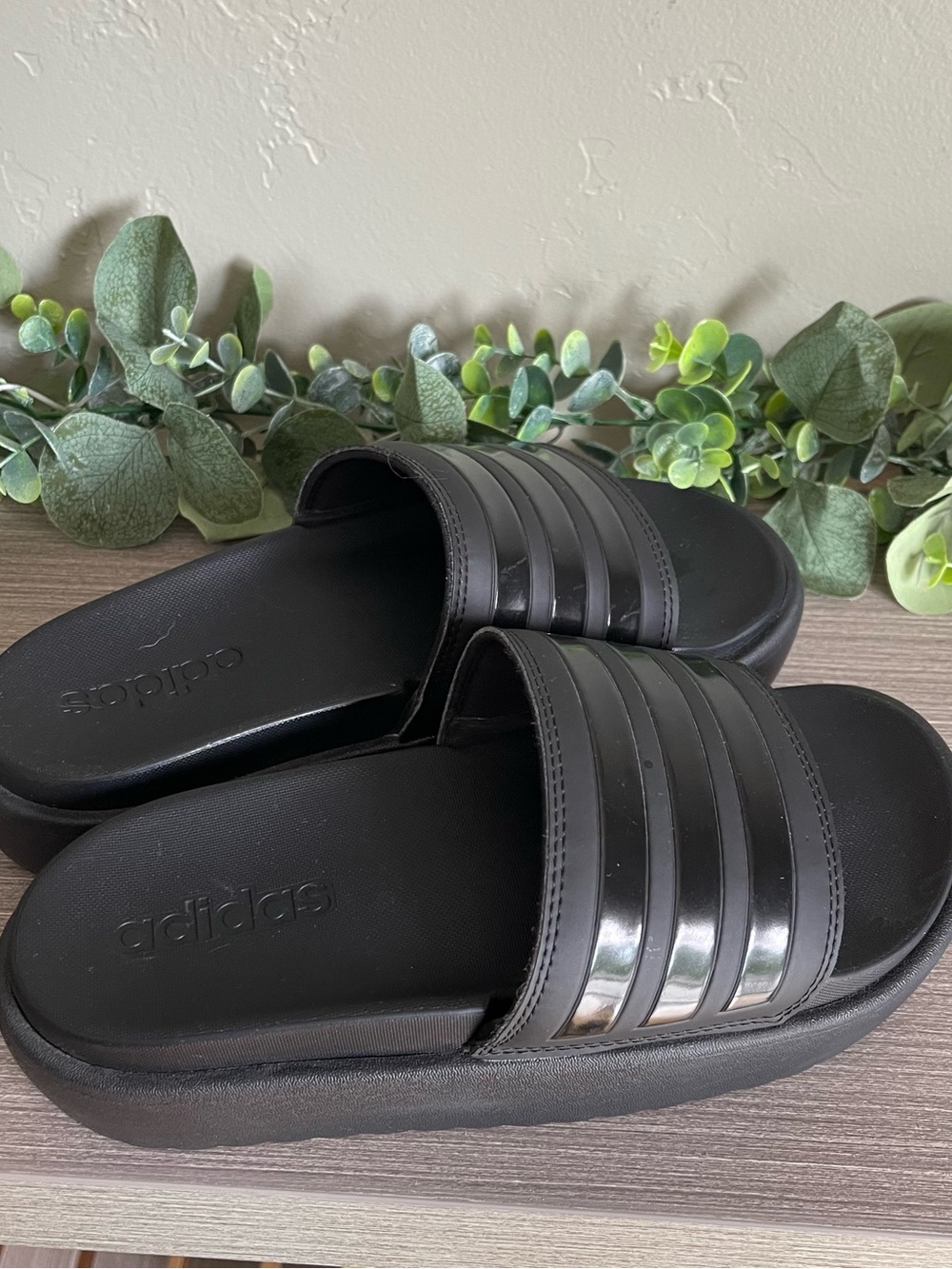 Adidas Women's Adilette Platform Slides Black Size 6 Stripes